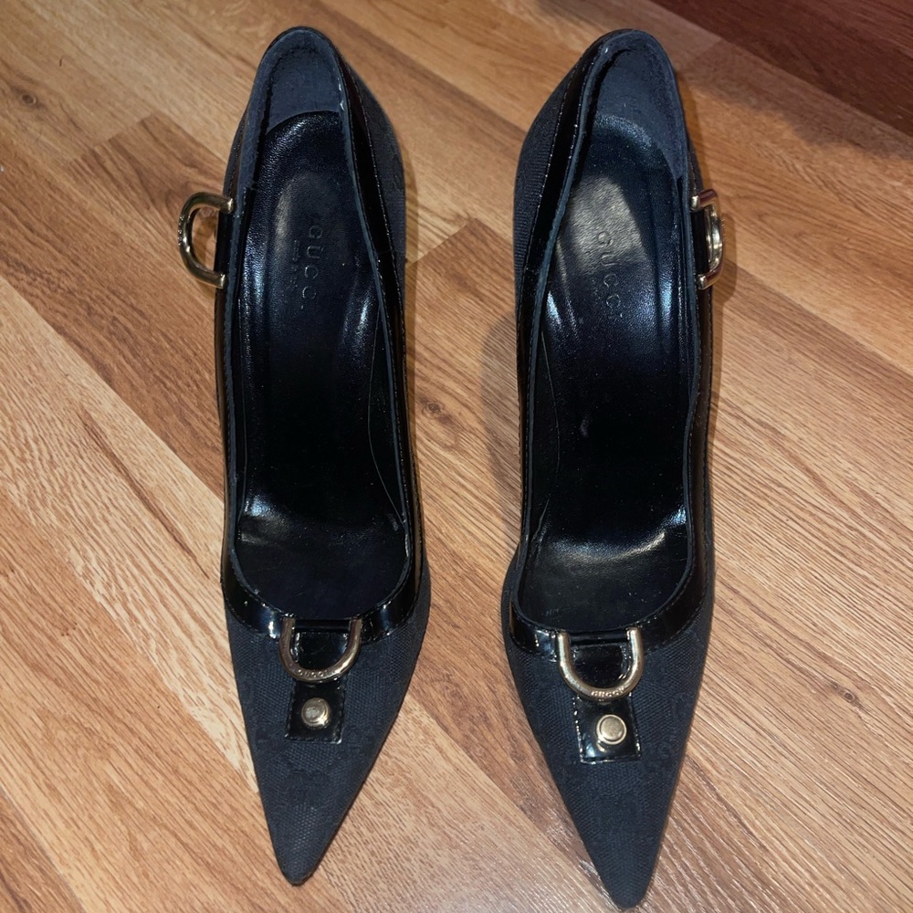Gucci heels!!